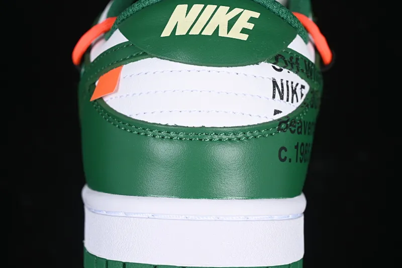 All Categories Nk SB Dunk Series Nk SB Dunk Low Low-top Sneakers H11 Special Offer Off-White x Futura x Dunk OW Joint Sneakers CT0856-100
